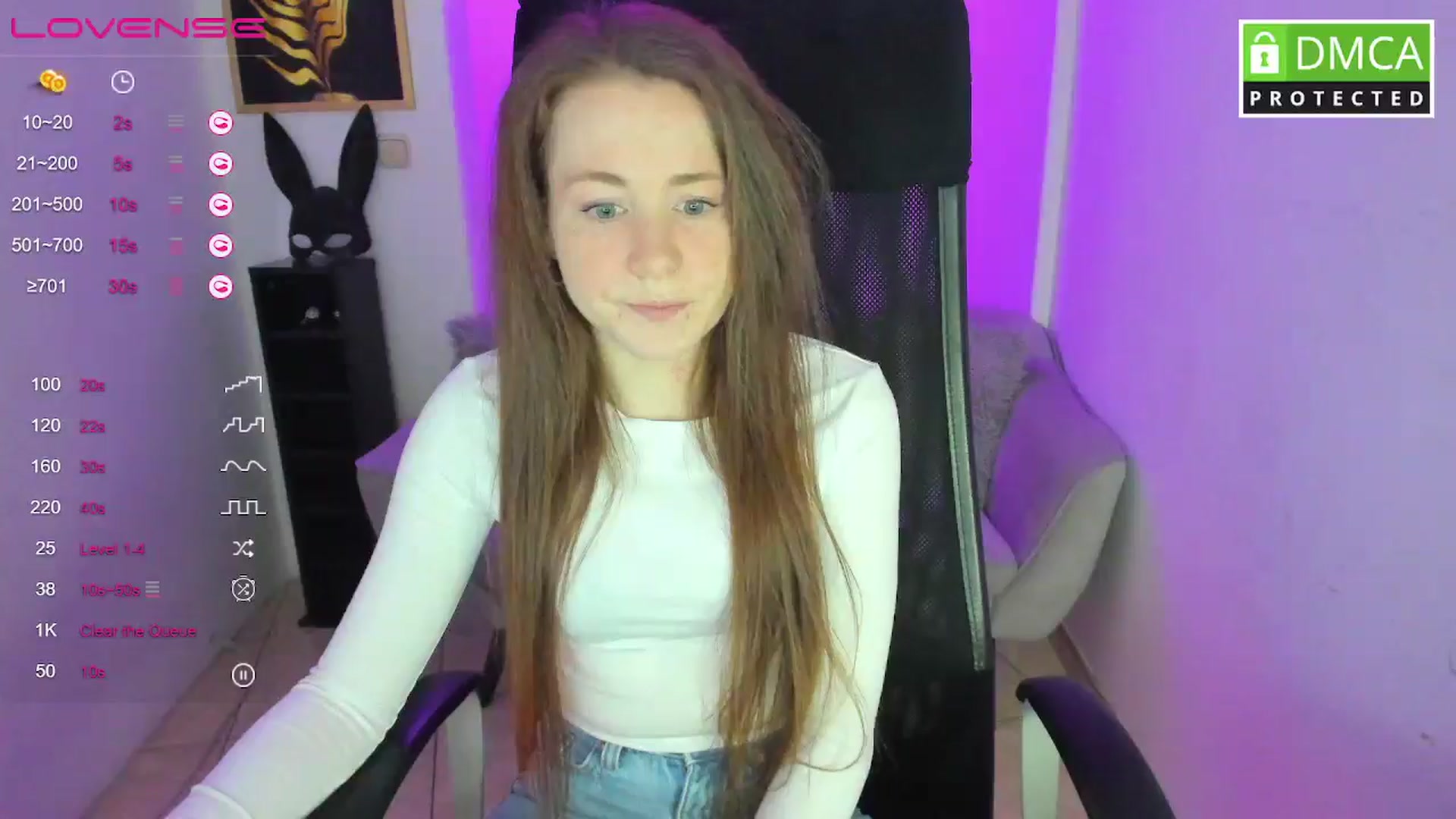 Gallery image thumbnail from Moonshinee's myfreecams stream on, 02/19/2025, 14:20 image 13 of 20