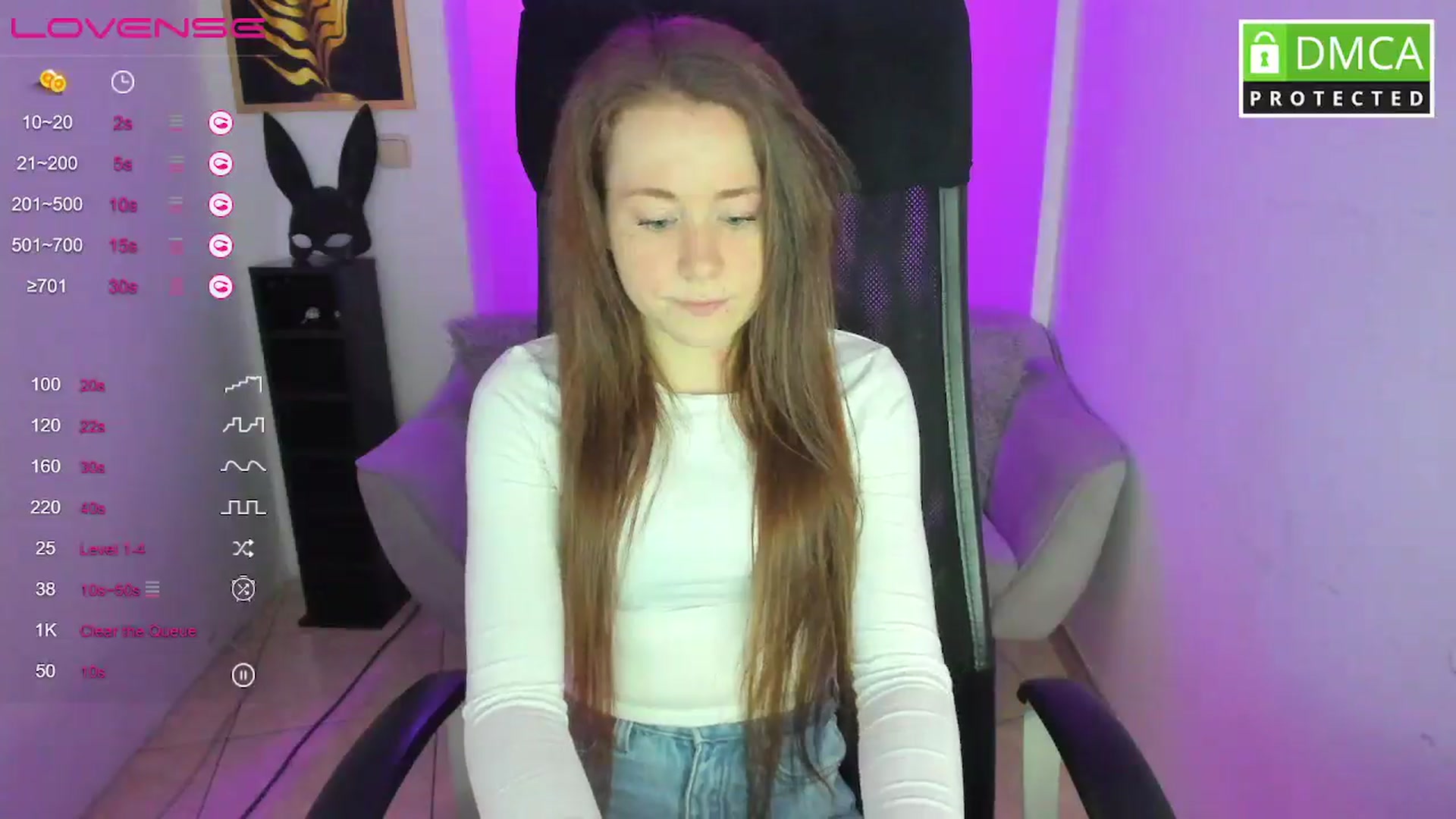 Gallery image thumbnail from Moonshinee's myfreecams stream on, 02/19/2025, 14:20 image 16 of 20