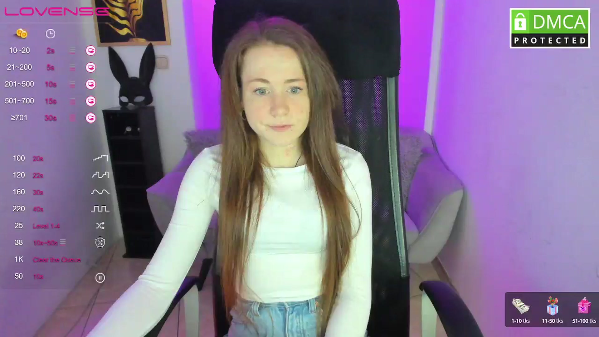 Gallery image thumbnail from Moonshinee's myfreecams stream on, 02/19/2025, 14:20 image 4 of 20