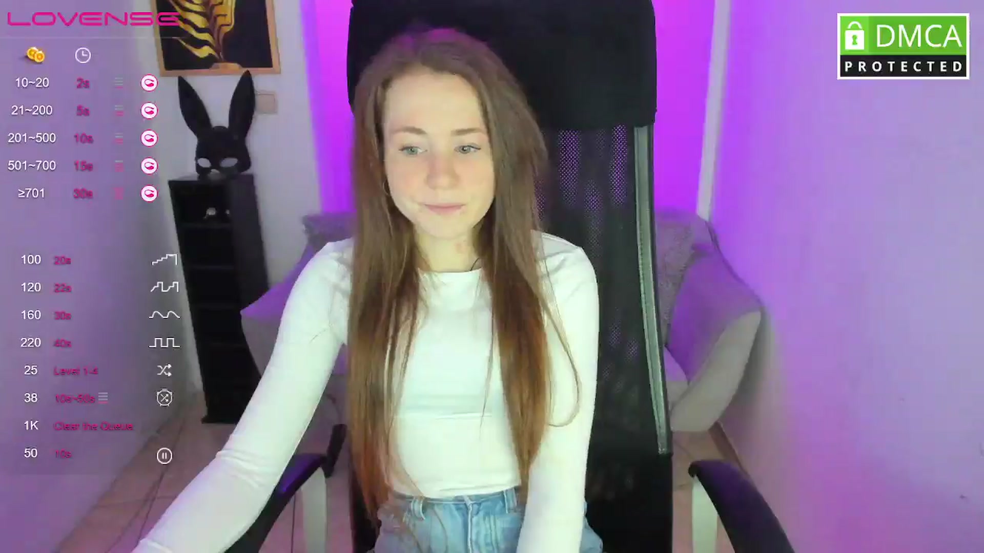 Gallery image thumbnail from Moonshinee's myfreecams stream on, 02/19/2025, 14:20 image 6 of 20