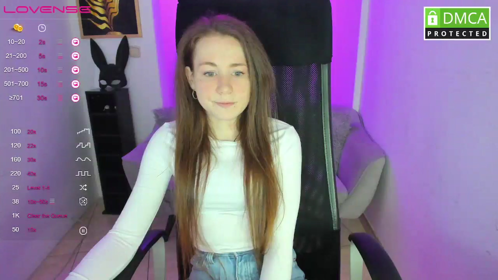 Gallery image thumbnail from Moonshinee's myfreecams stream on, 02/19/2025, 14:20 image 7 of 20