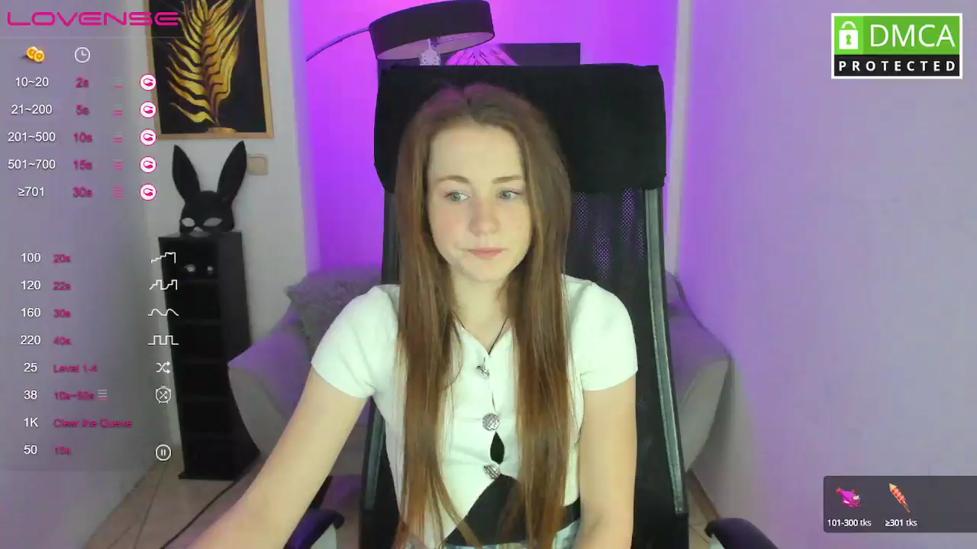 Gallery image thumbnail from Moonshinee's myfreecams stream on, 03/03/2025, 13:39 image 17 of 20