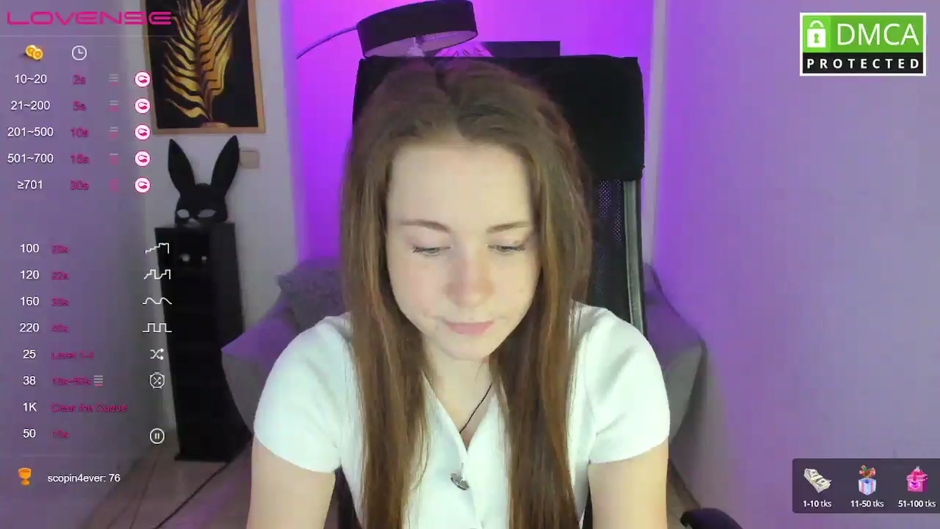 Gallery image thumbnail from Moonshinee's myfreecams stream on, 03/03/2025, 14:21 image 9 of 20
