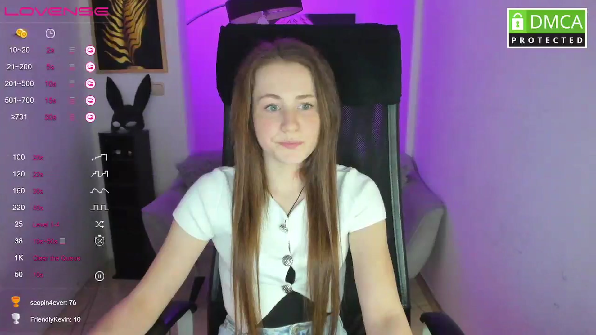 Gallery image thumbnail from Moonshinee's myfreecams stream on, 03/03/2025, 17:57 image 13 of 20