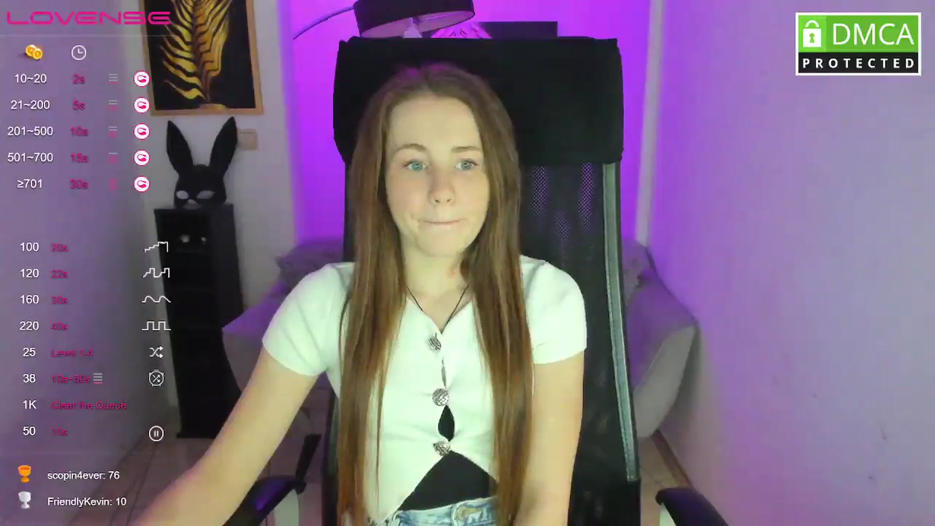 Gallery image thumbnail from Moonshinee's myfreecams stream on, 03/03/2025, 17:57 image 10 of 20