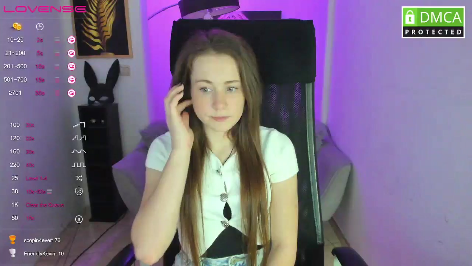 Gallery image thumbnail from Moonshinee's myfreecams stream on, 03/03/2025, 17:57 image 17 of 20