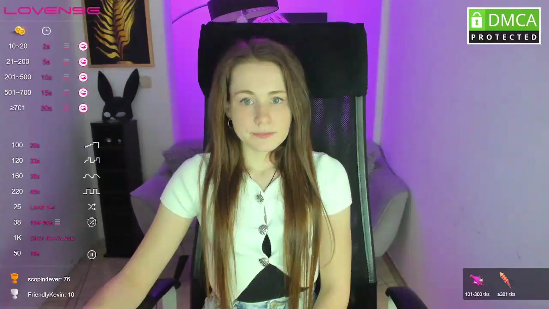 Gallery image thumbnail from Moonshinee's myfreecams stream on, 03/03/2025, 17:57 image 19 of 20