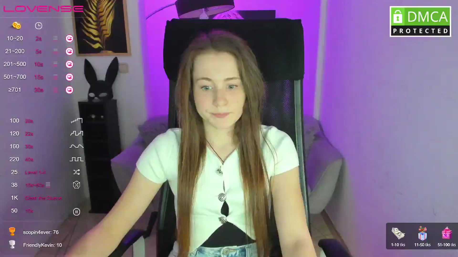 Gallery image thumbnail from Moonshinee's myfreecams stream on, 03/03/2025, 19:09 image 11 of 20