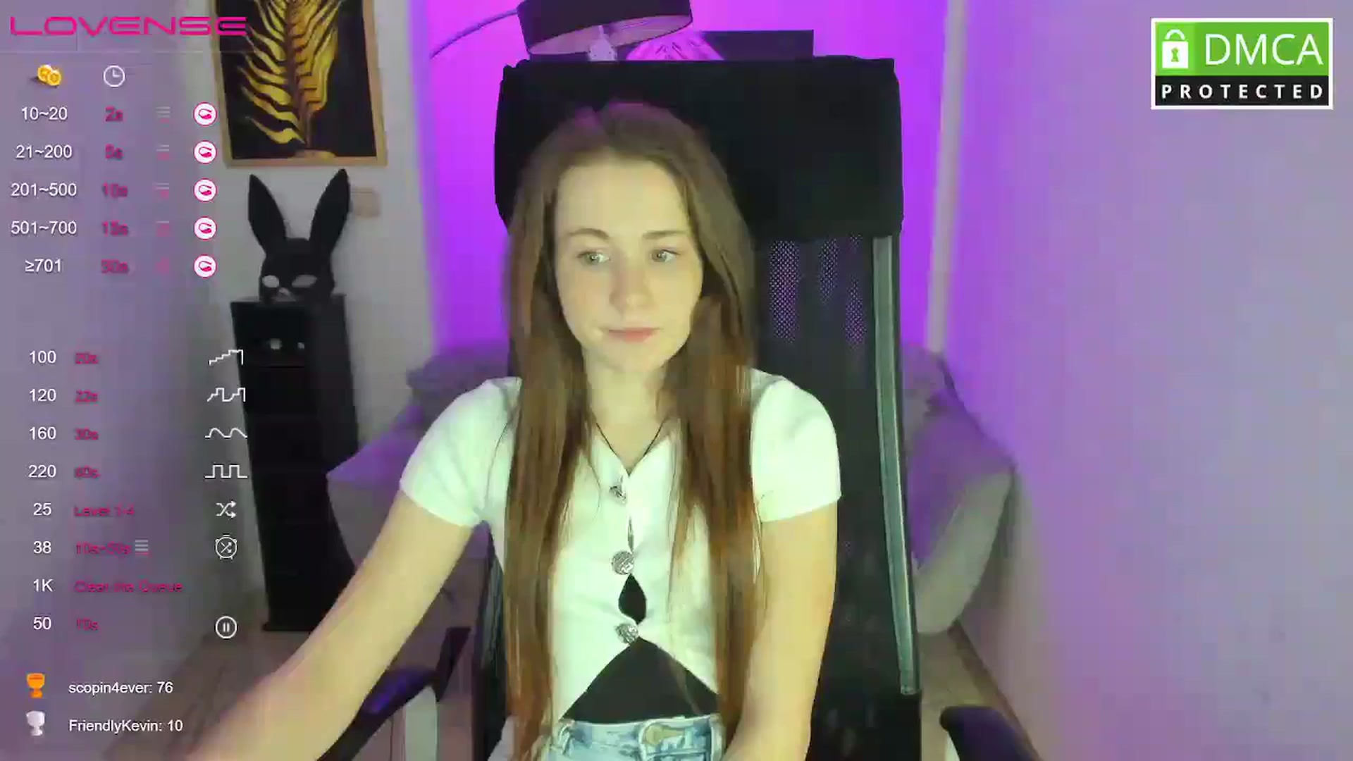 Gallery image thumbnail from Moonshinee's myfreecams stream on, 03/03/2025, 19:09 image 18 of 20