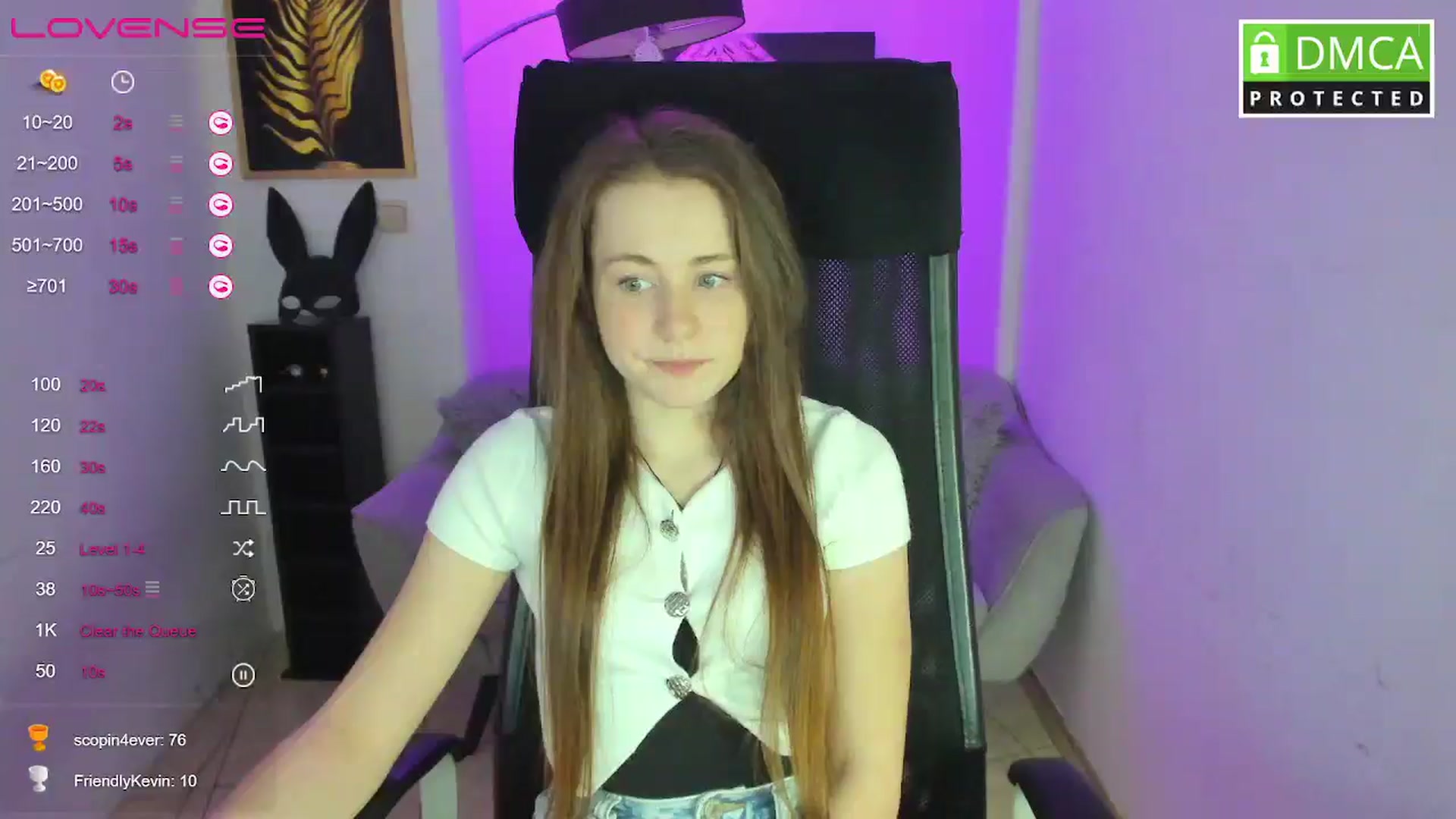 Gallery image thumbnail from Moonshinee's myfreecams stream on, 03/03/2025, 19:09 image 16 of 20