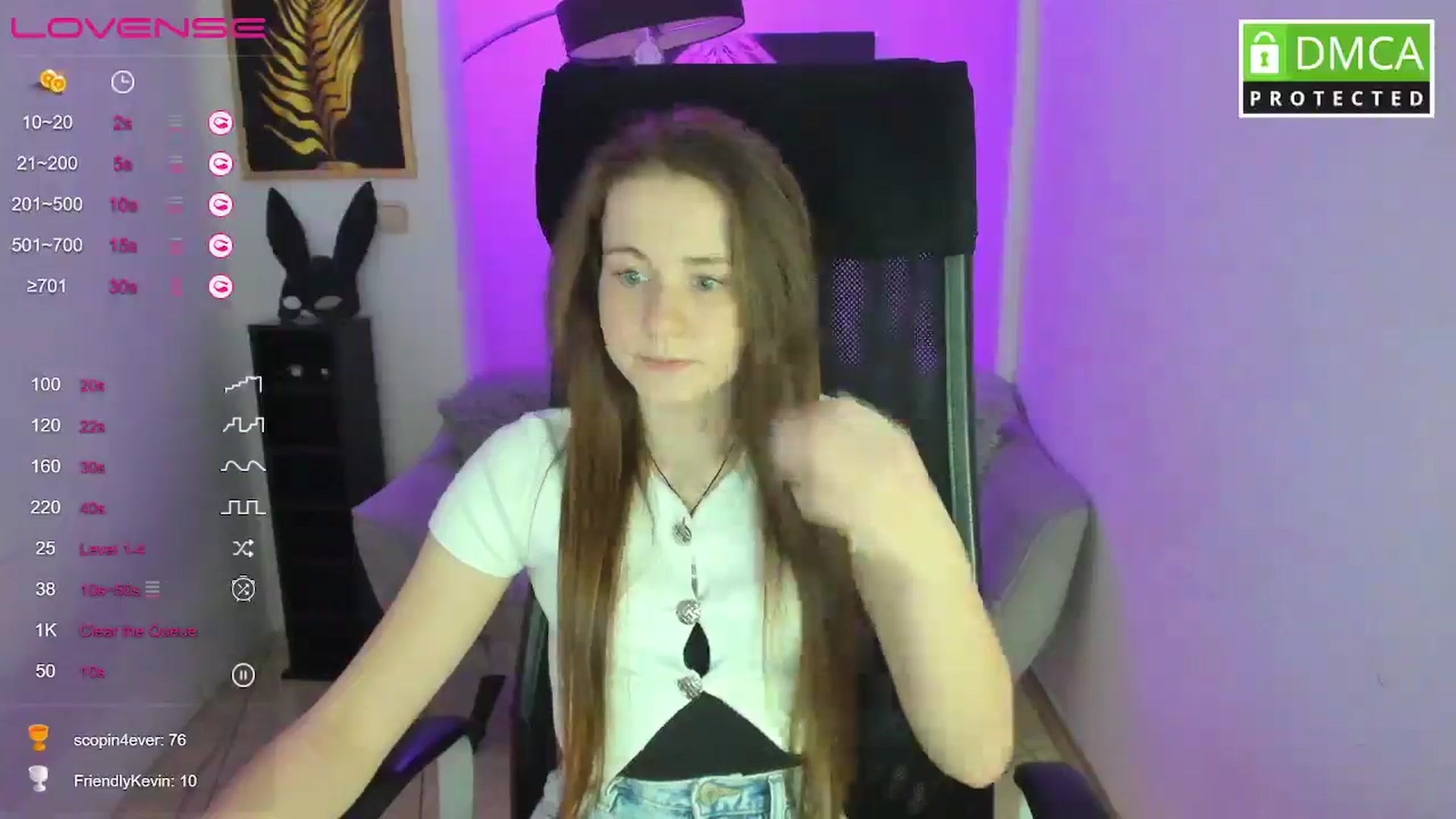 Gallery image thumbnail from Moonshinee's myfreecams stream on, 03/03/2025, 19:09 image 17 of 20