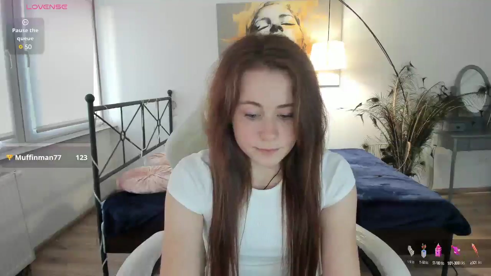 Gallery image thumbnail from Moonshinee's myfreecams stream on, 03/04/2025, 16:21 image 13 of 20