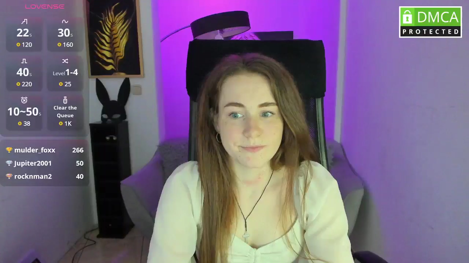 Gallery image thumbnail from Moonshinee's myfreecams stream on, 04/16/2025, 15:31 image 4 of 20