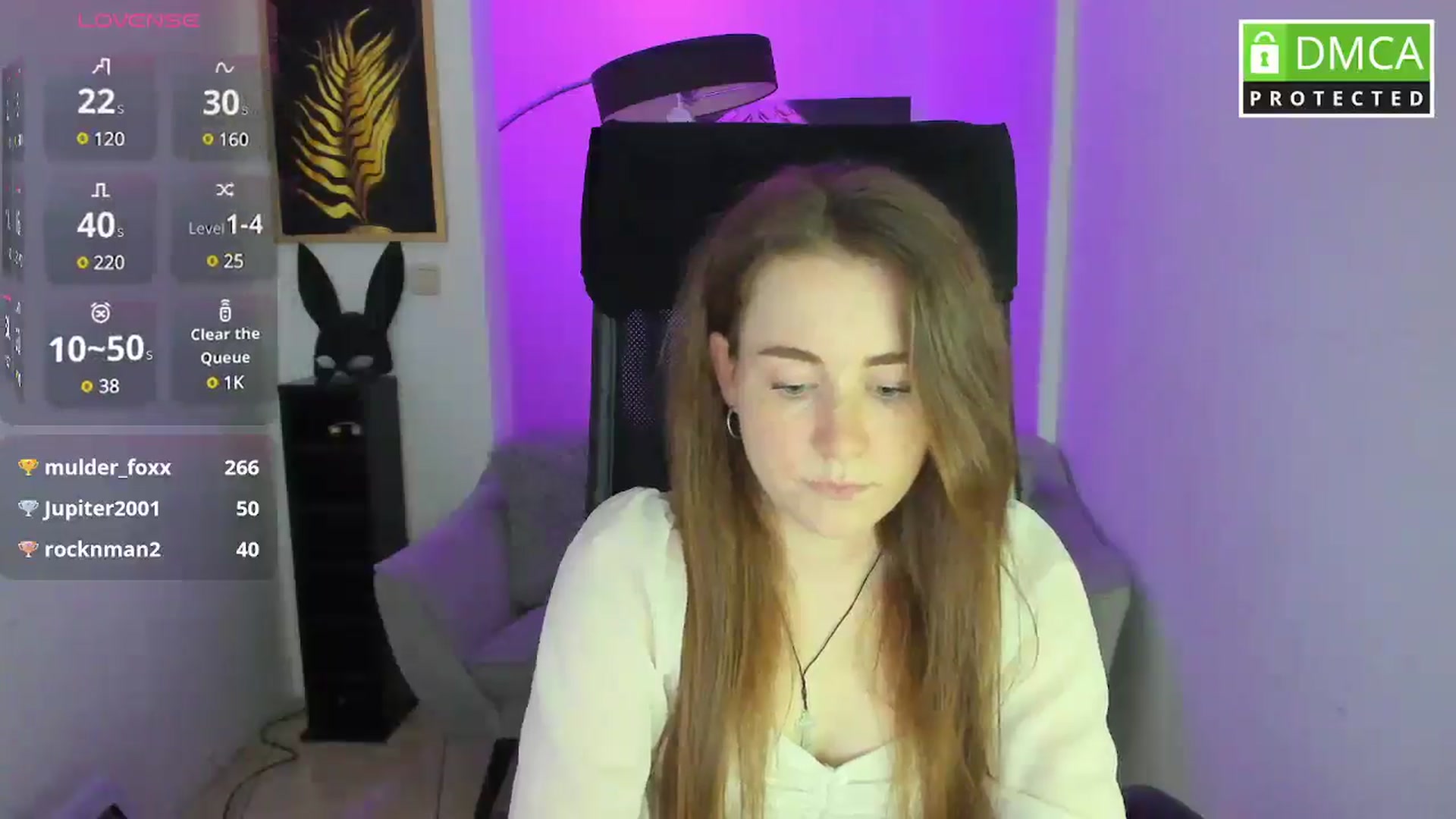 Gallery image thumbnail from Moonshinee's myfreecams stream on, 04/16/2025, 15:31 image 9 of 20