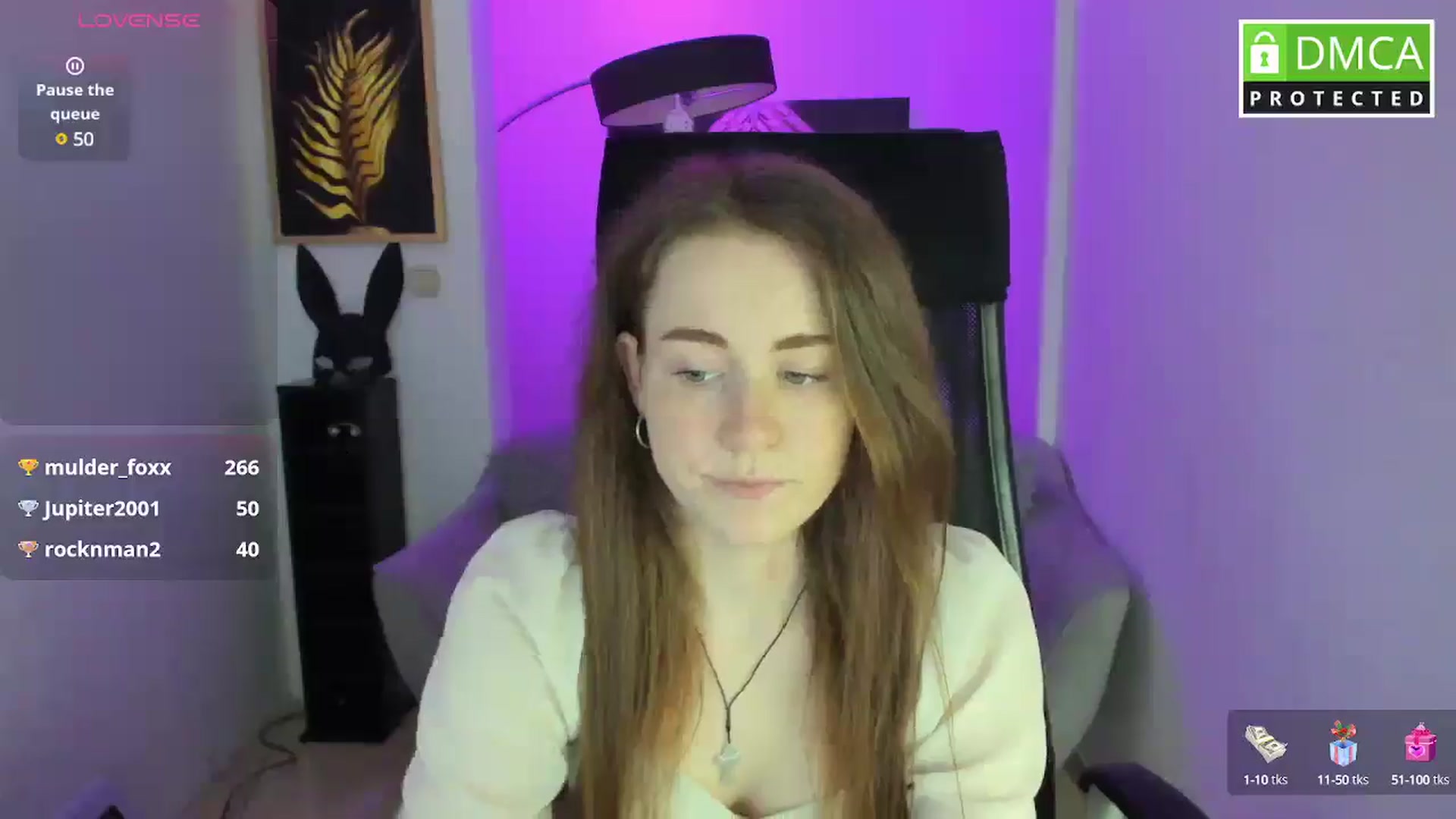 Gallery image thumbnail from Moonshinee's myfreecams stream on, 04/16/2025, 15:31 image 13 of 20