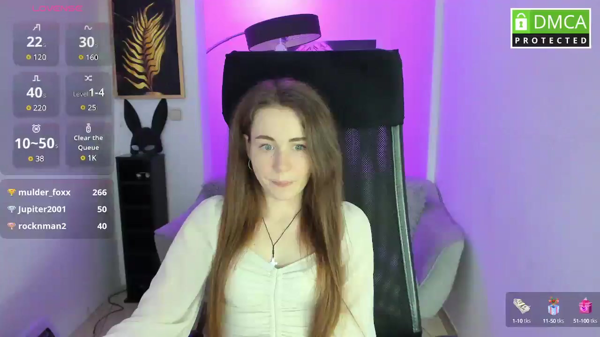 Gallery image thumbnail from Moonshinee's myfreecams stream on, 04/16/2025, 16:39 image 18 of 20
