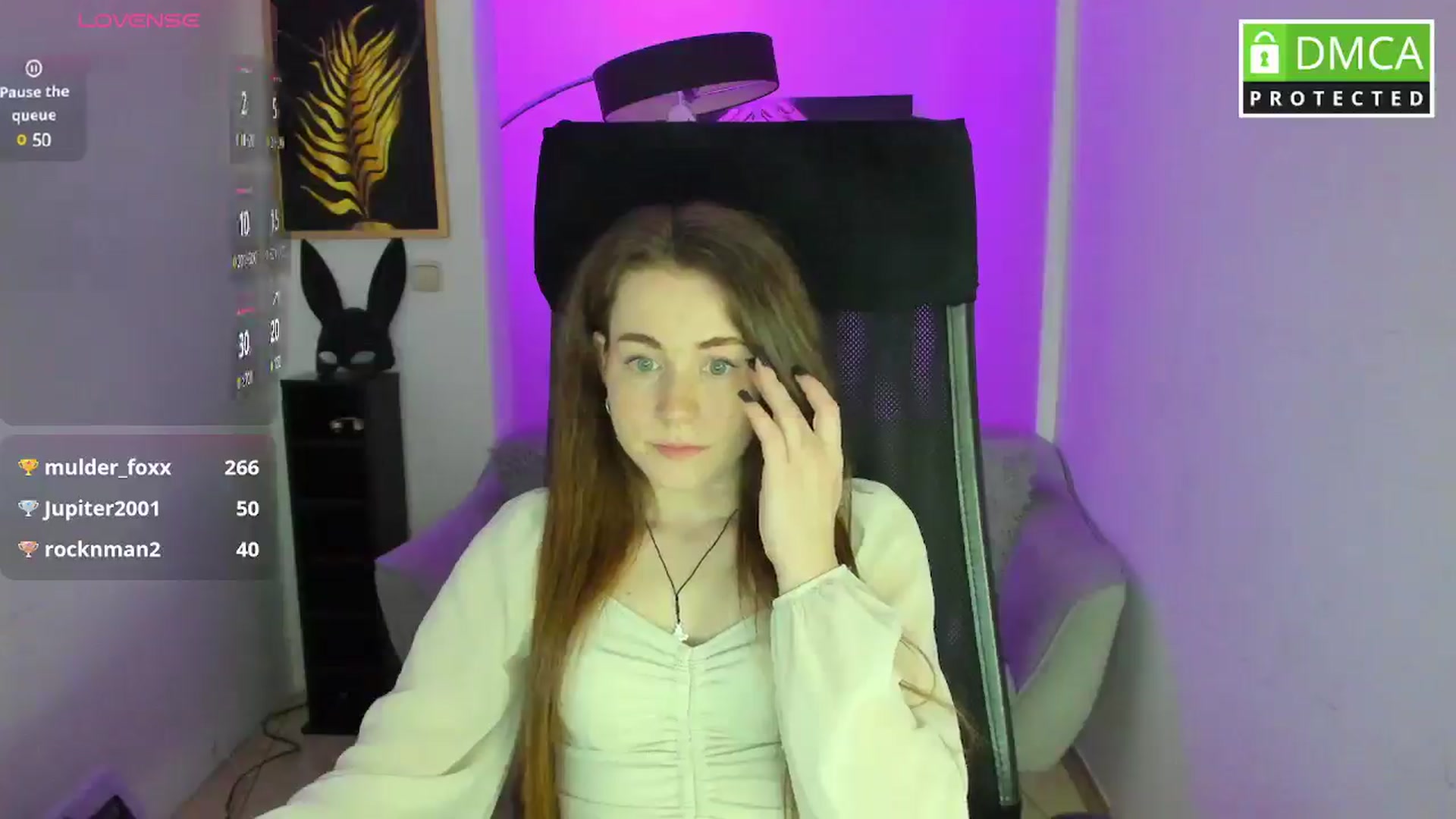 Gallery image thumbnail from Moonshinee's myfreecams stream on, 04/16/2025, 16:39 image 15 of 20