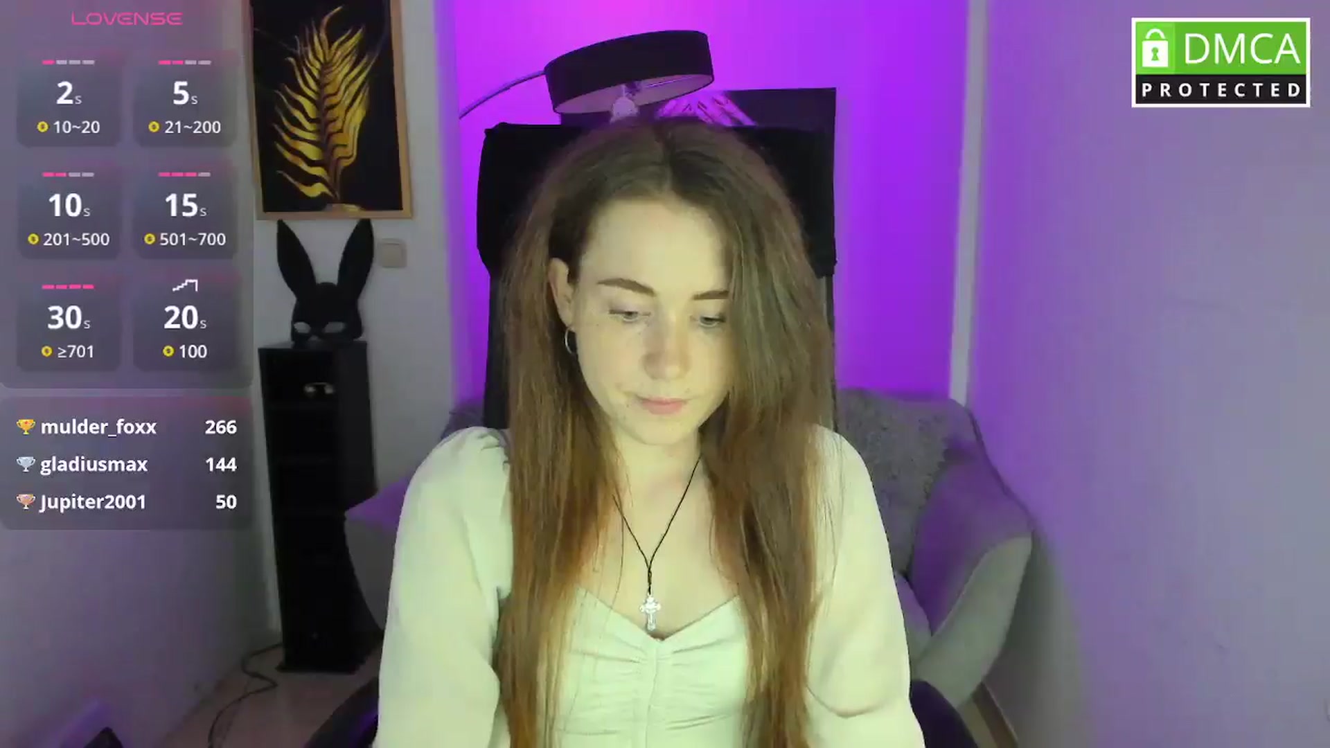 Gallery image thumbnail from Moonshinee's myfreecams stream on, 04/16/2025, 17:14 image 15 of 20