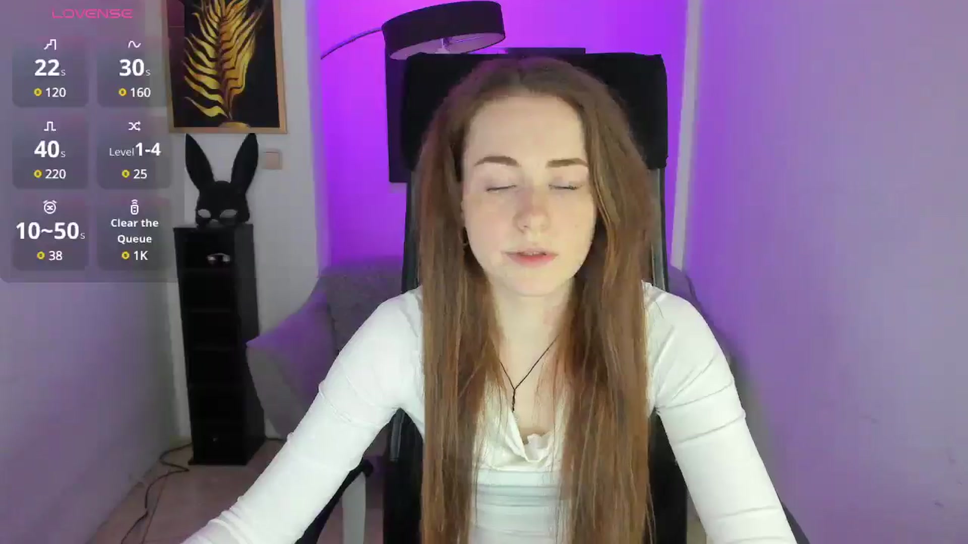 Gallery image thumbnail from Moonshinee's myfreecams stream on, 04/18/2025, 12:49 image 18 of 20
