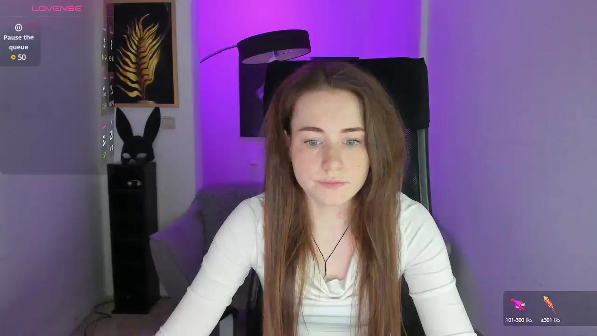 Gallery image thumbnail from Moonshinee's myfreecams stream on, 04/18/2025, 12:49 image 1 of 20