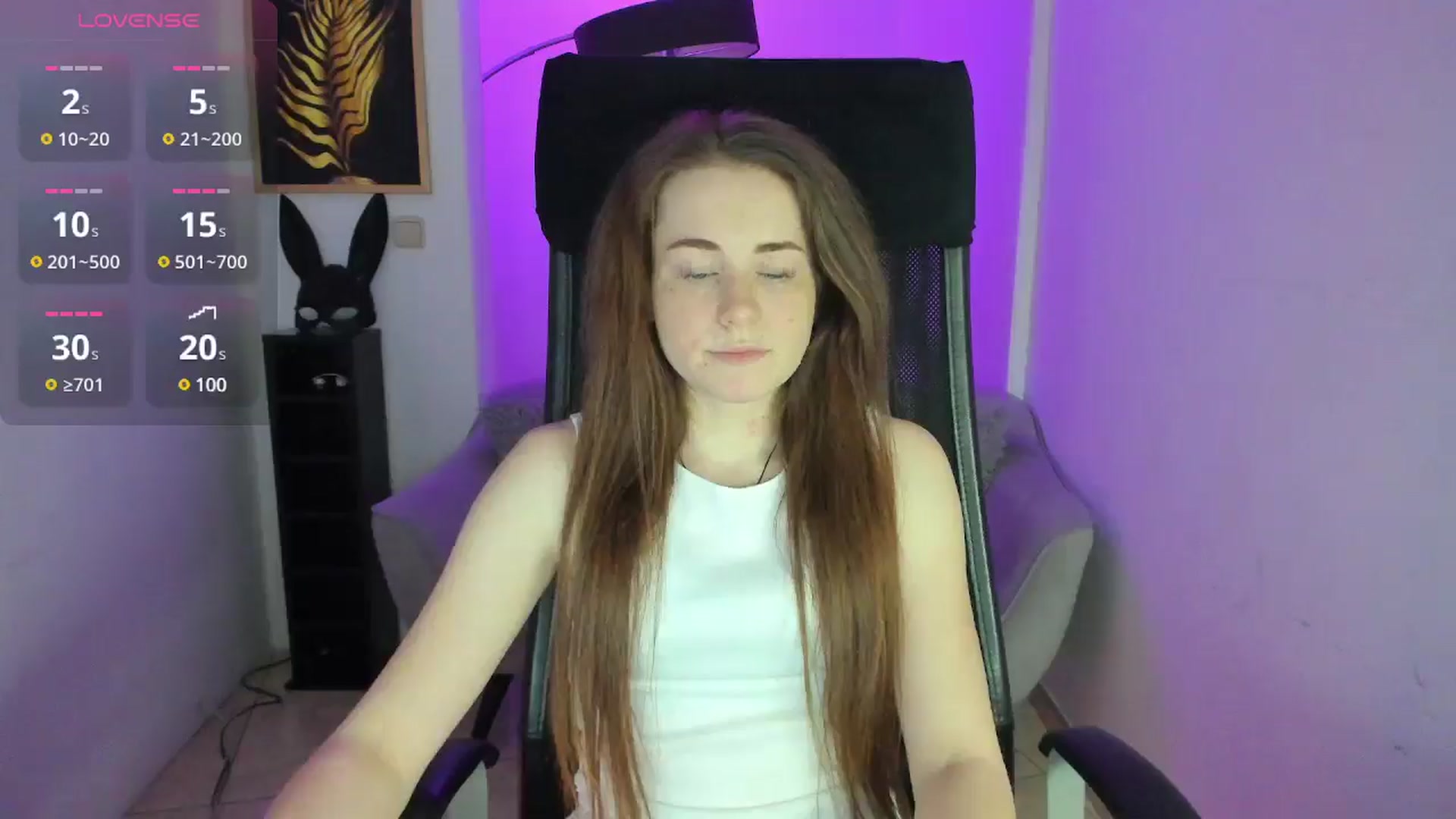 Gallery image thumbnail from Moonshinee's myfreecams stream on, 04/18/2025, 14:09 image 9 of 20
