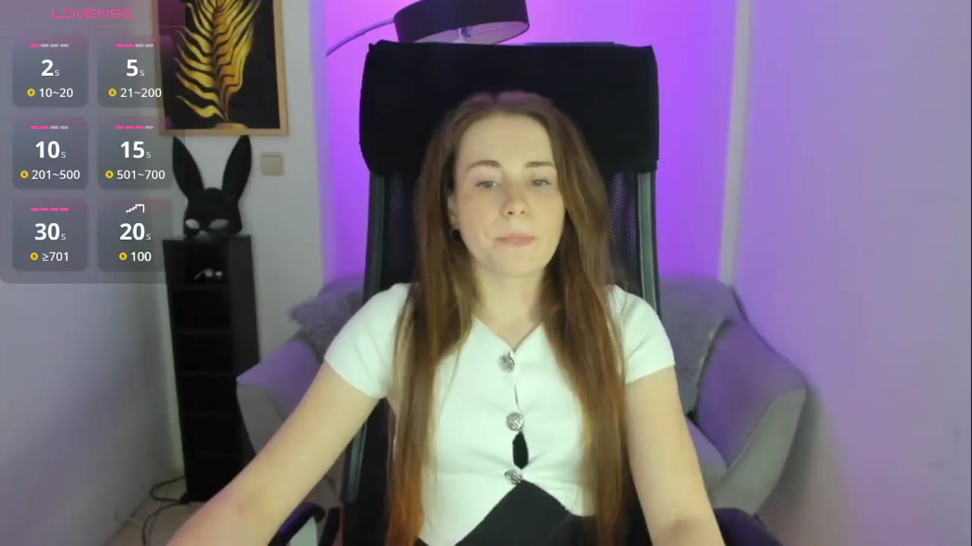 Gallery image thumbnail from Moonshinee's myfreecams stream on, 05/01/2025, 17:58 image 9 of 20