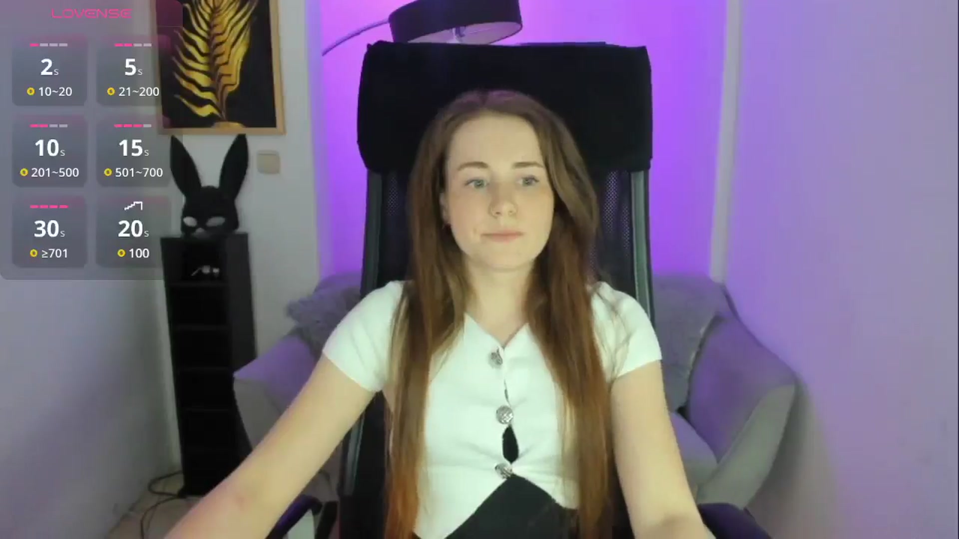 Gallery image thumbnail from Moonshinee's myfreecams stream on, 05/01/2025, 17:58 image 16 of 20