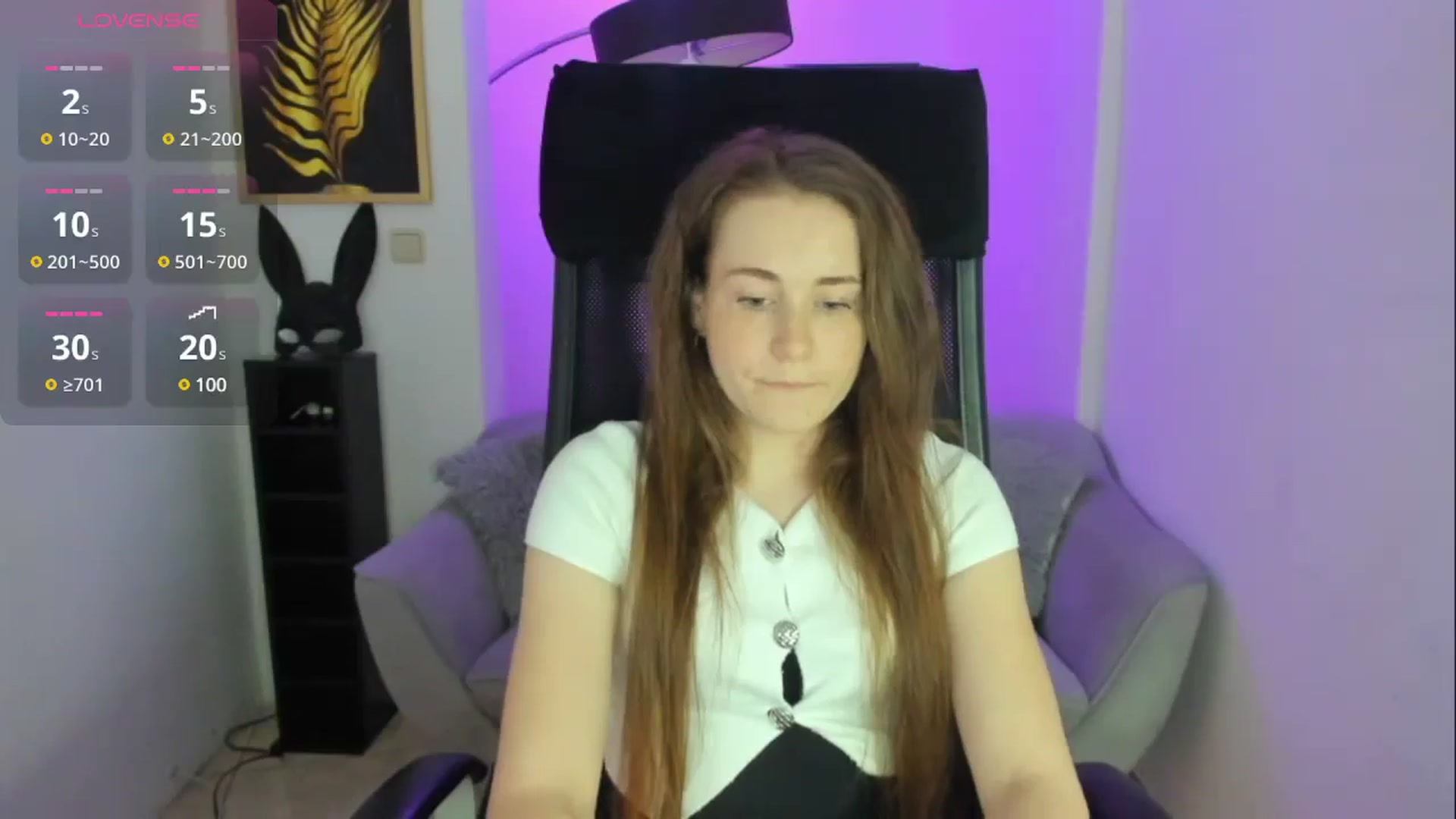Gallery image thumbnail from Moonshinee's myfreecams stream on, 05/01/2025, 17:58 image 6 of 20