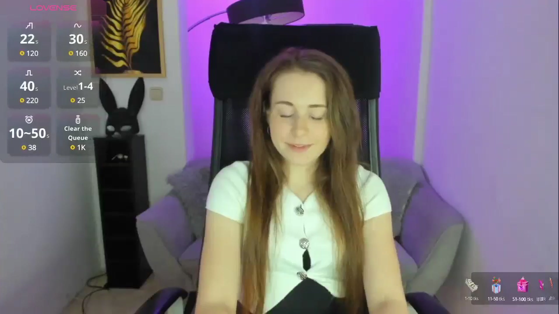 Gallery image thumbnail from Moonshinee's myfreecams stream on, 05/01/2025, 17:58 image 3 of 20
