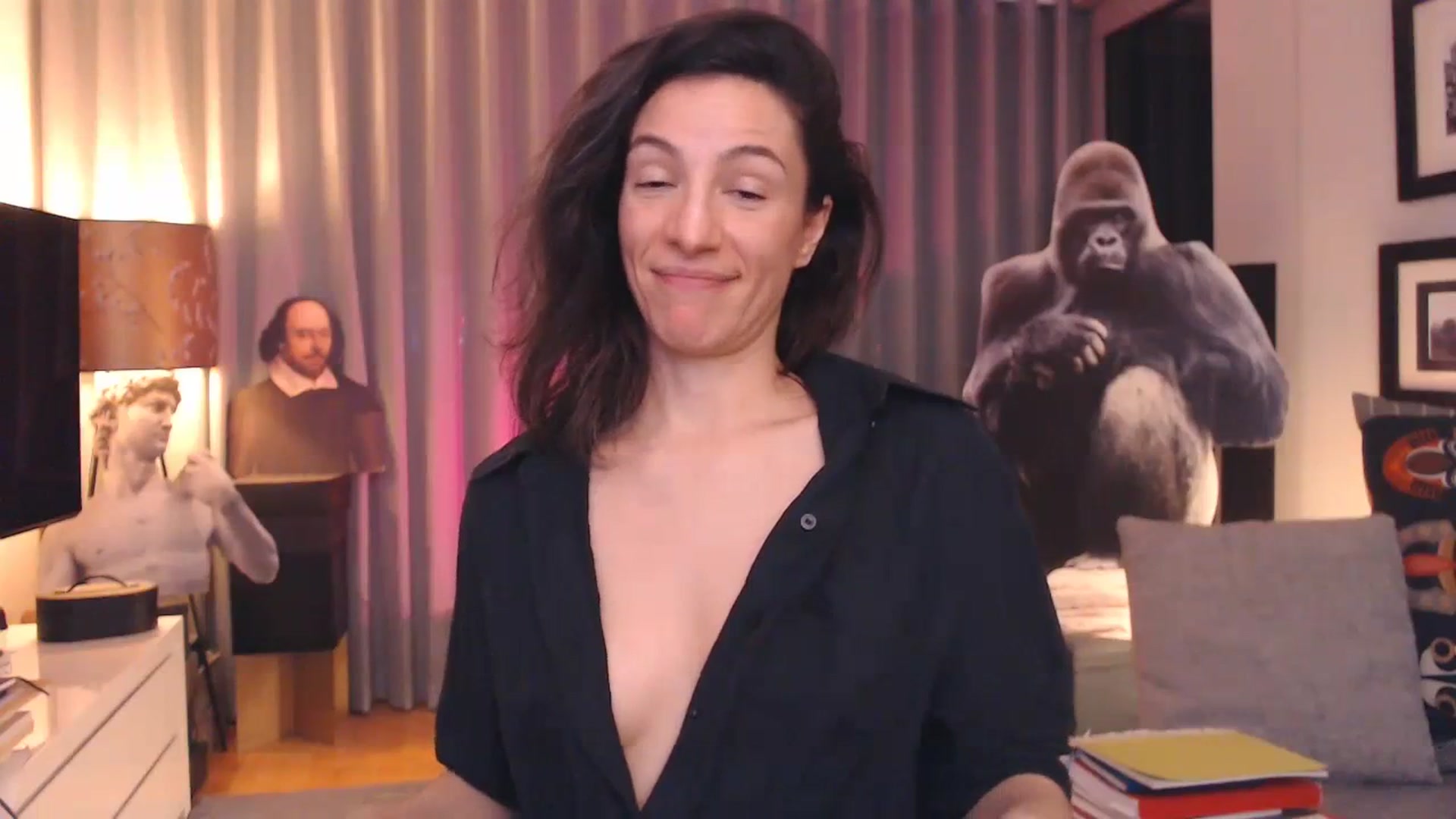 Gallery image thumbnail from Mora_Marvels's myfreecams stream on, 10/11/2023, 24:08 image 7 of 20