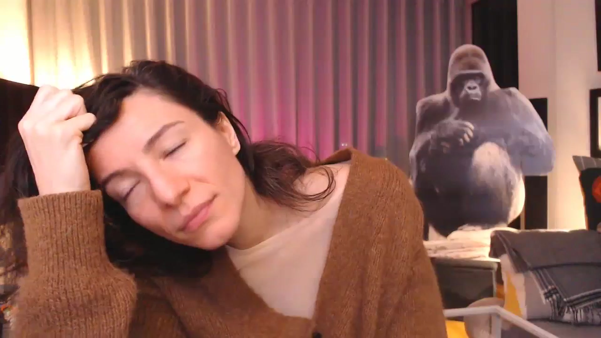 Gallery image thumbnail from Mora_Marvels's myfreecams stream on, 11/12/2023, 03:09 image 17 of 20