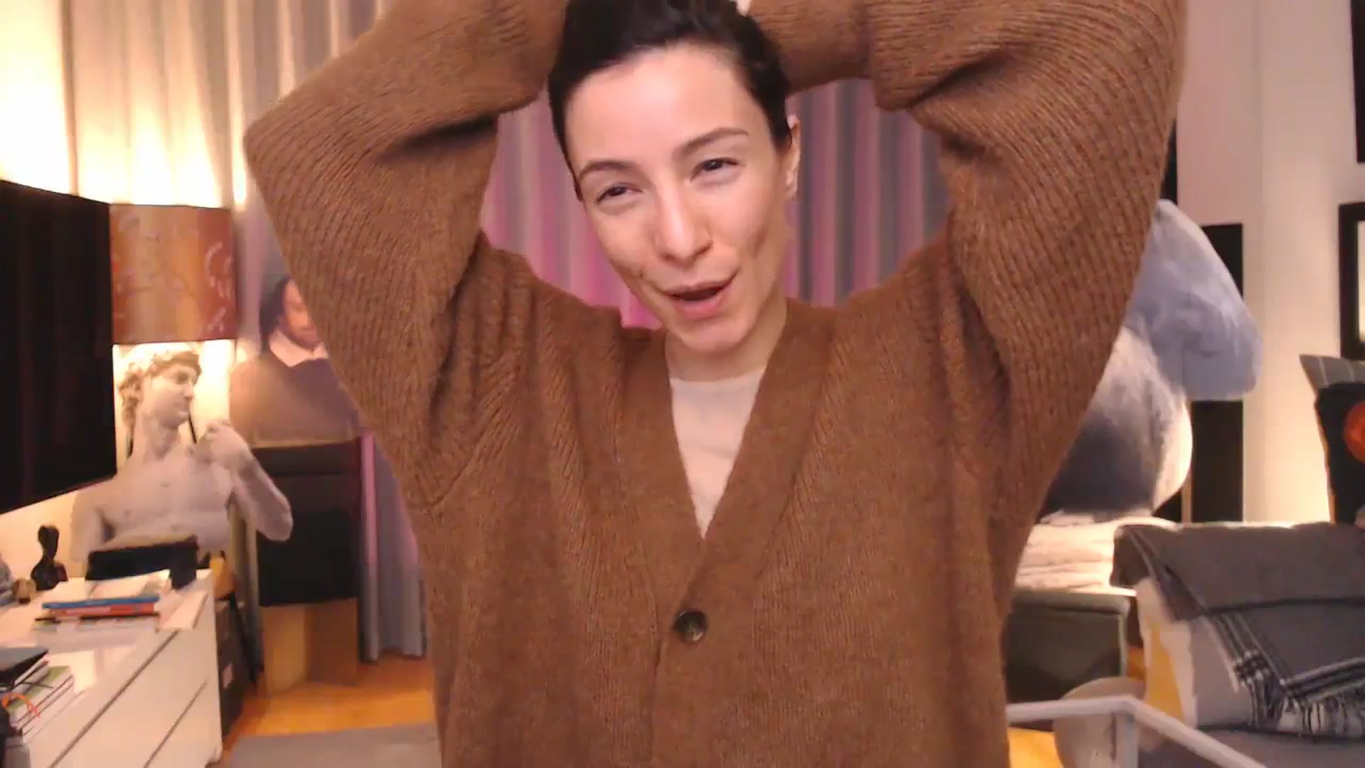 Gallery image thumbnail from Mora_Marvels's myfreecams stream on, 11/12/2023, 03:09 image 13 of 20