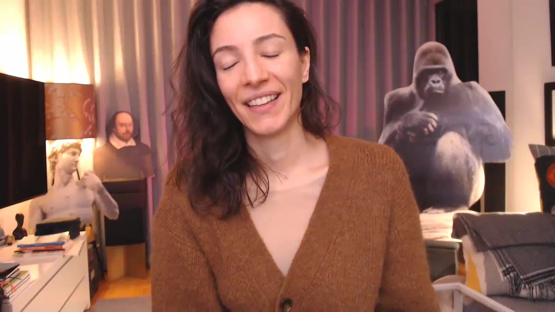 Gallery image thumbnail from Mora_Marvels's myfreecams stream on, 11/12/2023, 03:09 image 10 of 20