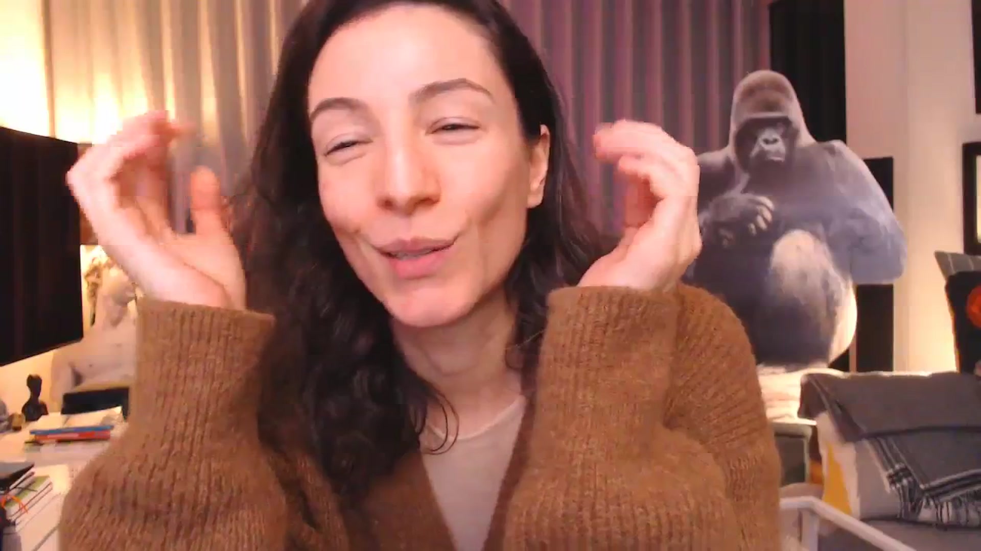 Gallery image thumbnail from Mora_Marvels's myfreecams stream on, 11/12/2023, 03:09 image 6 of 20