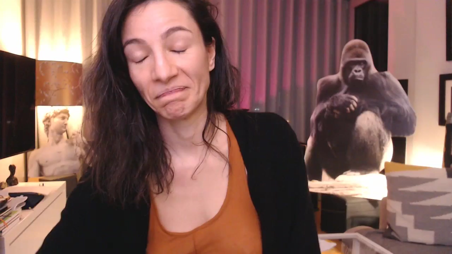 Gallery image thumbnail from Mora_Marvels's myfreecams stream on, 12/11/2023, 02:39 image 9 of 20