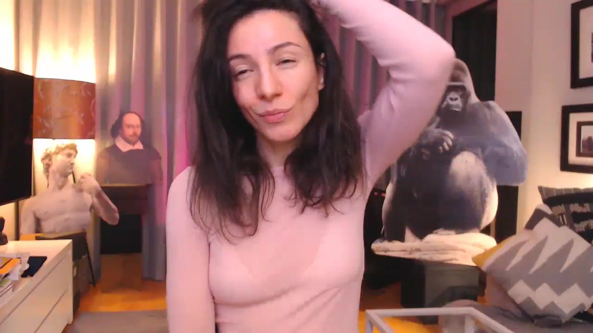 Gallery image thumbnail from Mora_Marvels's myfreecams stream on, 12/13/2023, 01:15 image 8 of 20