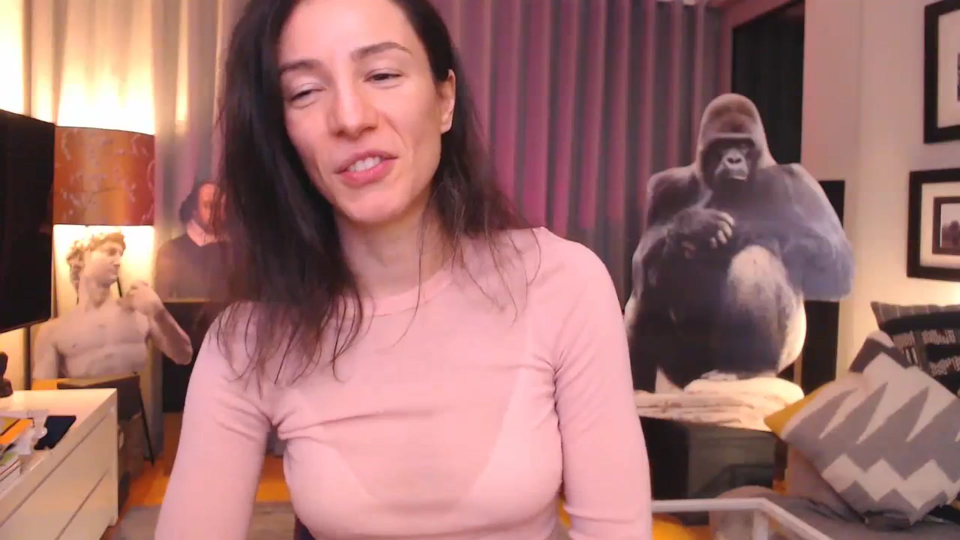 Gallery image thumbnail from Mora_Marvels's myfreecams stream on, 12/13/2023, 01:15 image 16 of 20