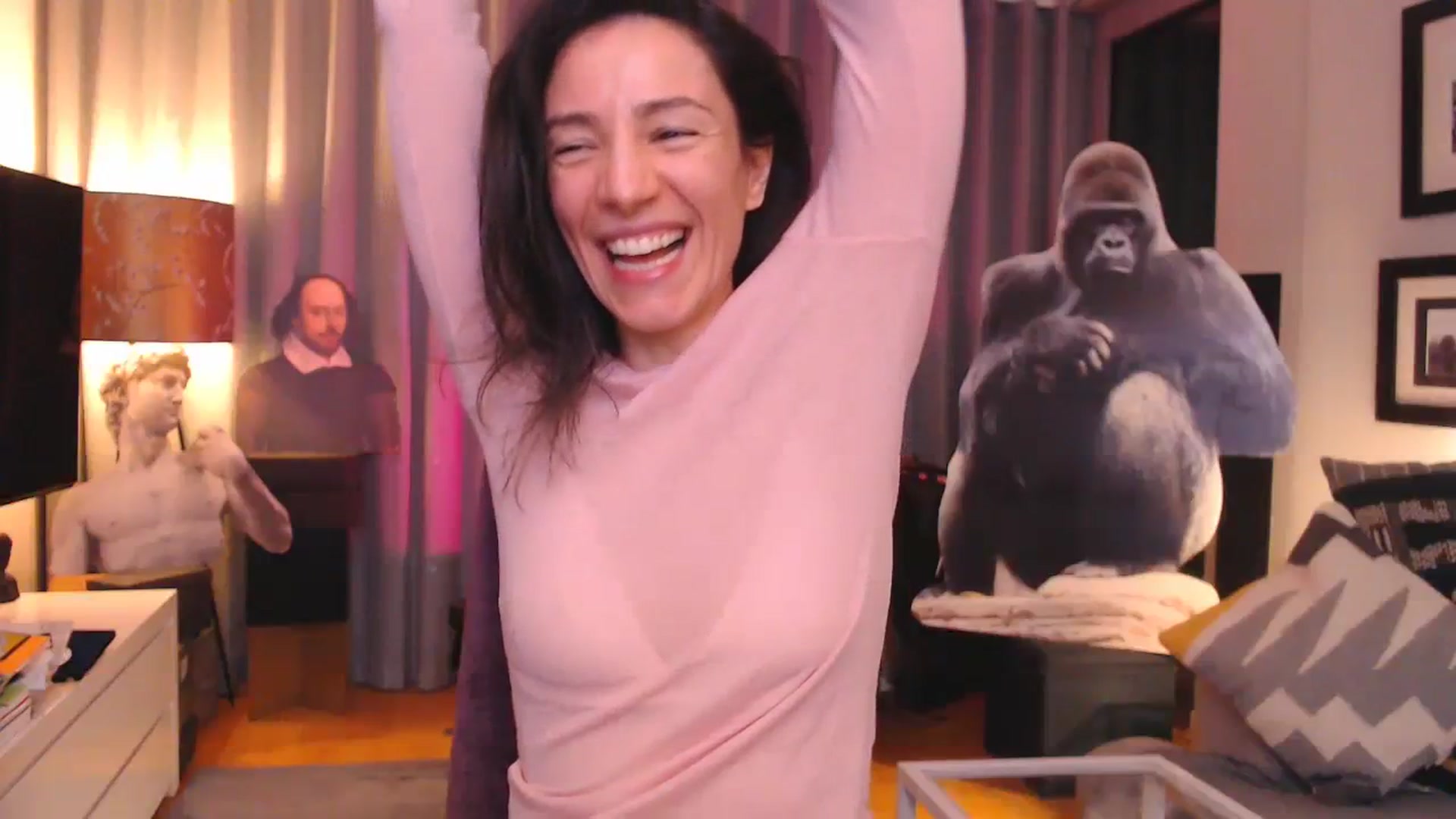 Gallery image thumbnail from Mora_Marvels's myfreecams stream on, 12/13/2023, 01:15 image 18 of 20