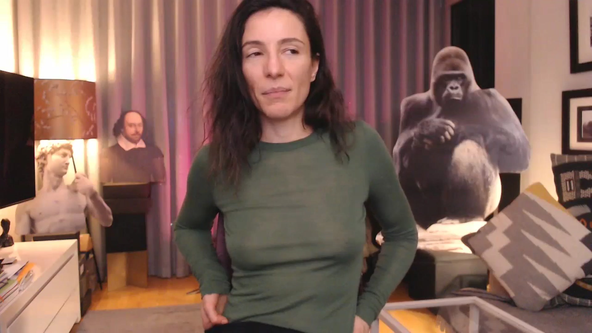 Gallery image thumbnail from Mora_Marvels's myfreecams stream on, 12/20/2023, 03:15 image 10 of 20