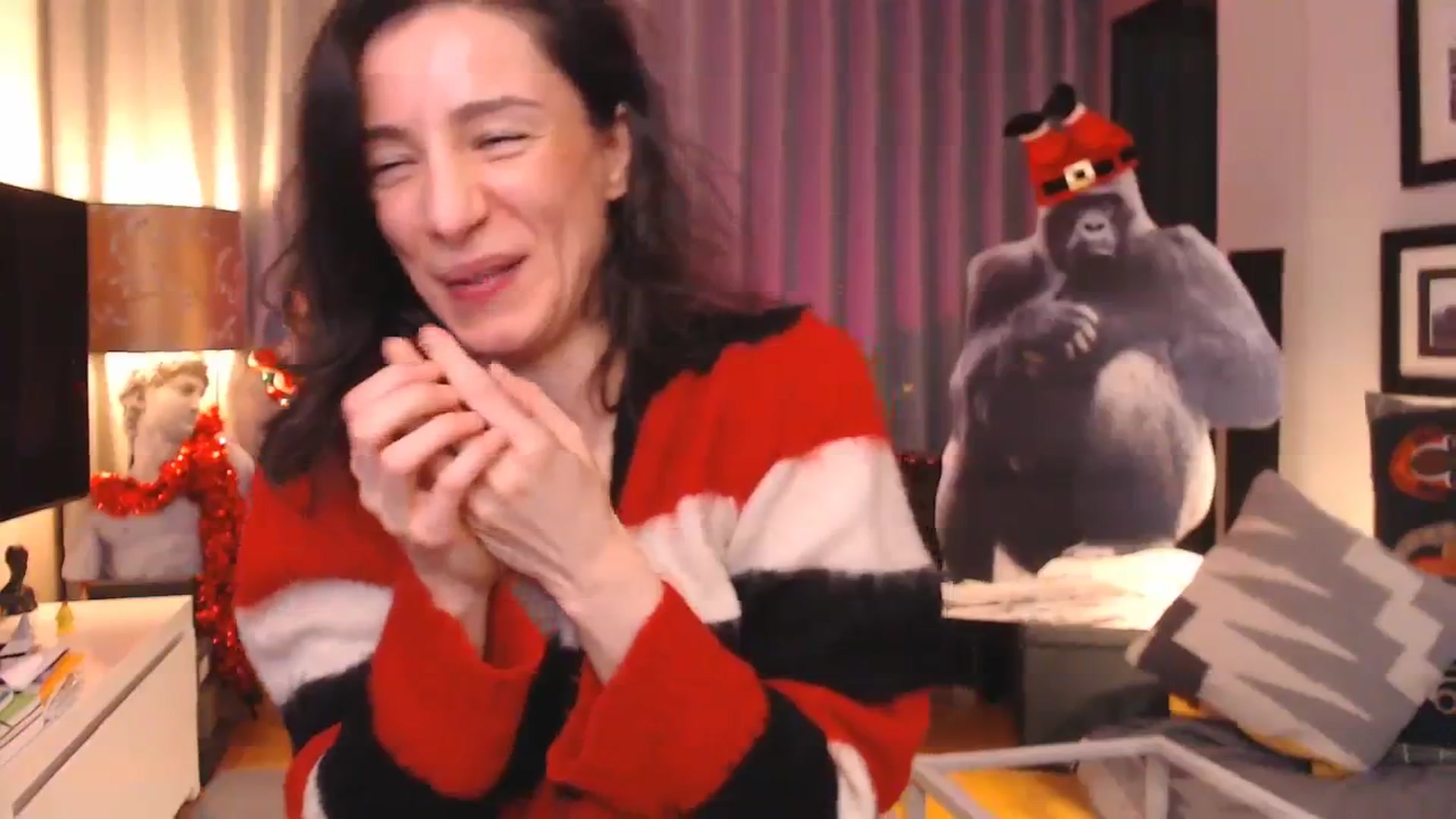 Gallery image thumbnail from Mora_Marvels's myfreecams stream on, 12/25/2023, 04:19 image 20 of 20