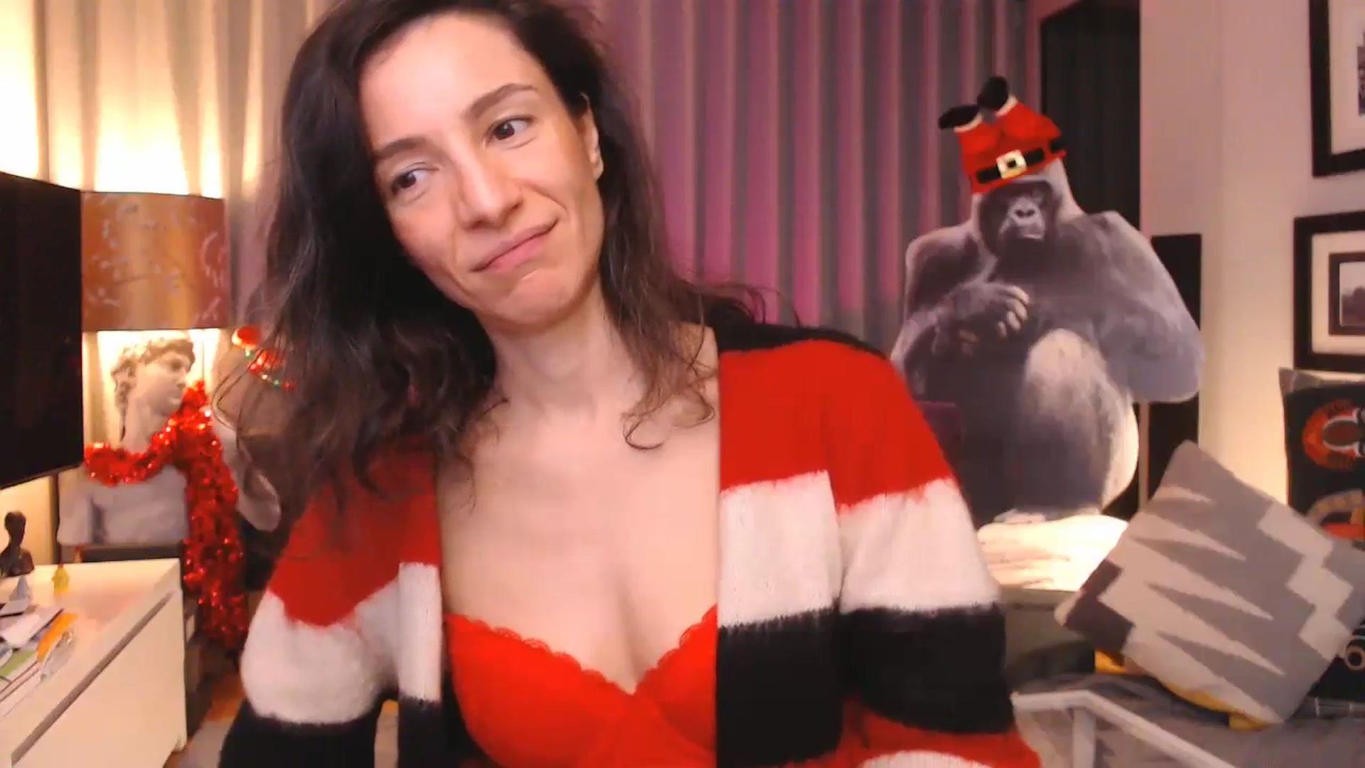 Gallery image thumbnail from Mora_Marvels's myfreecams stream on, 12/25/2023, 04:19 image 4 of 20