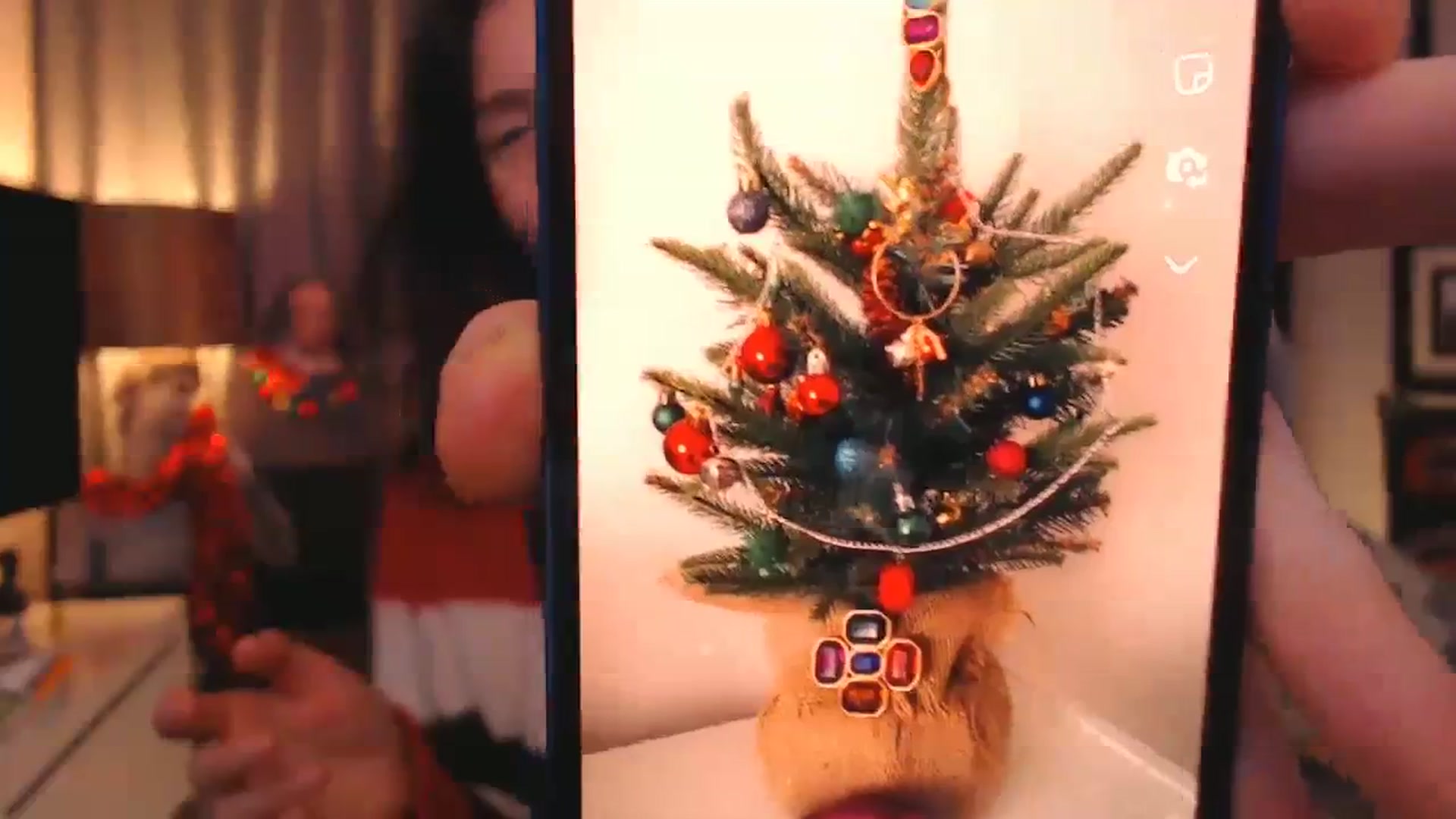 Gallery image thumbnail from Mora_Marvels's myfreecams stream on, 12/25/2023, 04:19 image 14 of 20