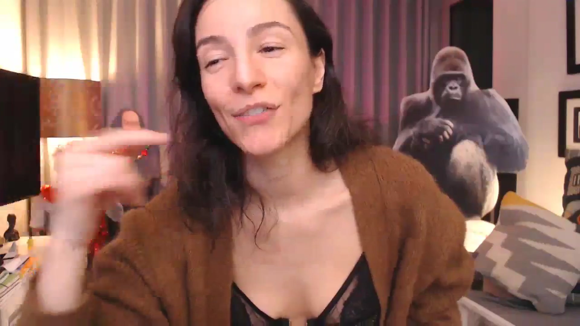 Gallery image thumbnail from Mora_Marvels's myfreecams stream on, 12/27/2023, 03:02 image 16 of 20