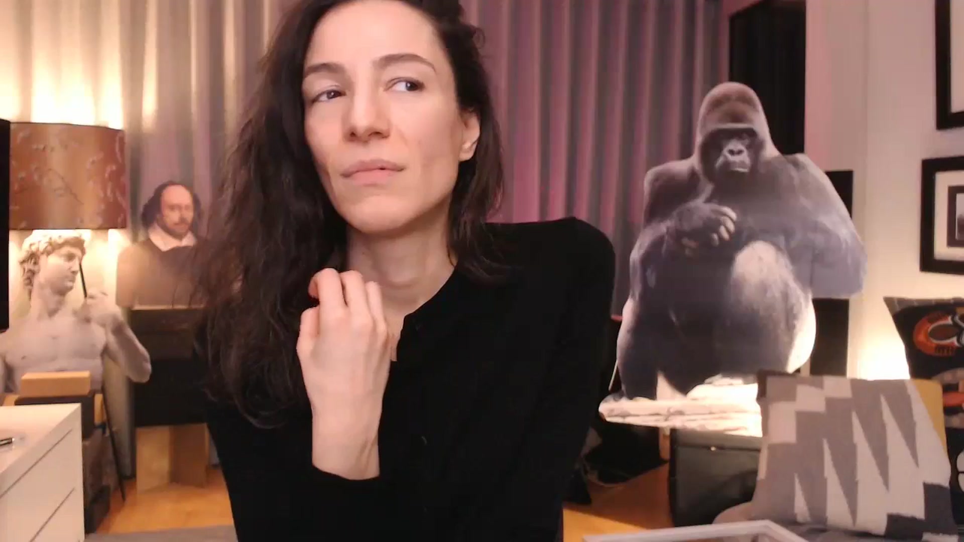 Gallery image thumbnail from Mora_Marvels's myfreecams stream on, 03/25/2024, 01:38 image 17 of 20