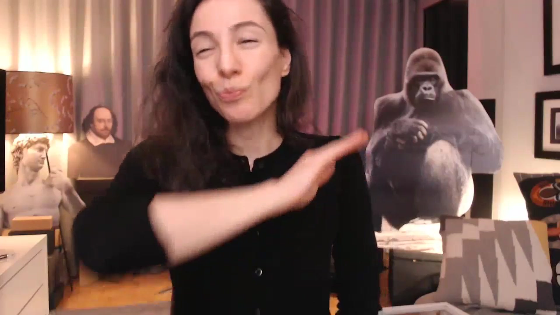 Gallery image thumbnail from Mora_Marvels's myfreecams stream on, 03/25/2024, 01:38 image 18 of 20