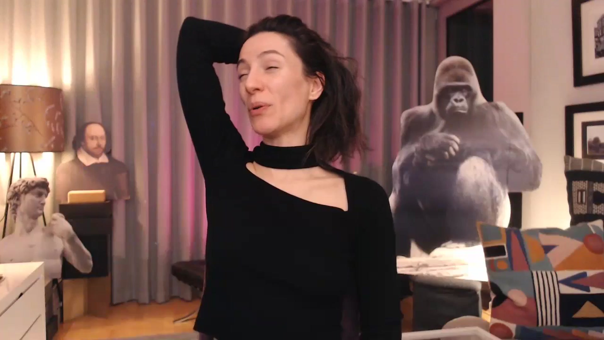 Gallery image thumbnail from Mora_Marvels's myfreecams stream on, 04/19/2024, 01:31 image 7 of 20