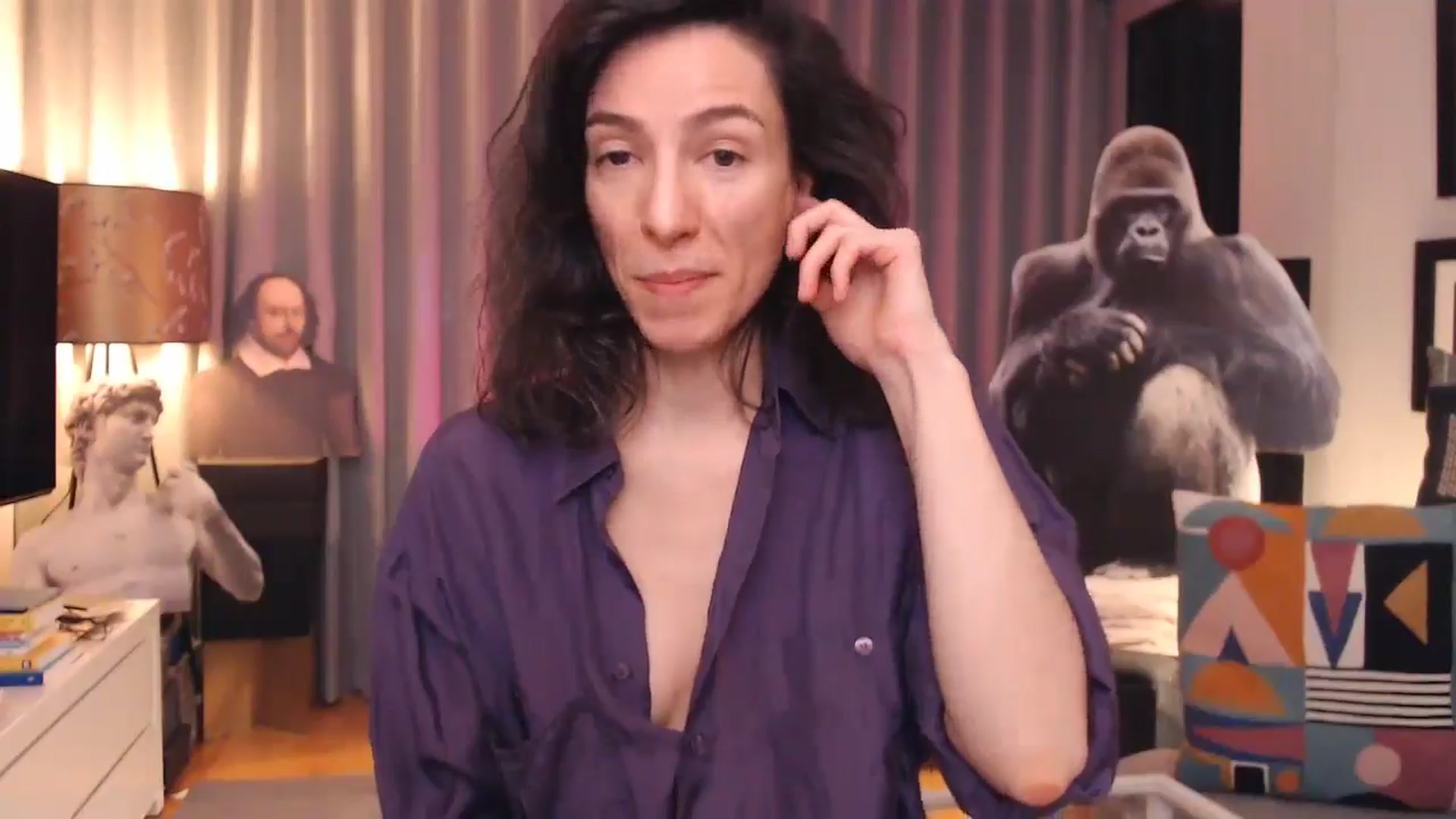 Gallery image thumbnail from Mora_Marvels's myfreecams stream on, 06/12/2024, 01:48 image 11 of 20