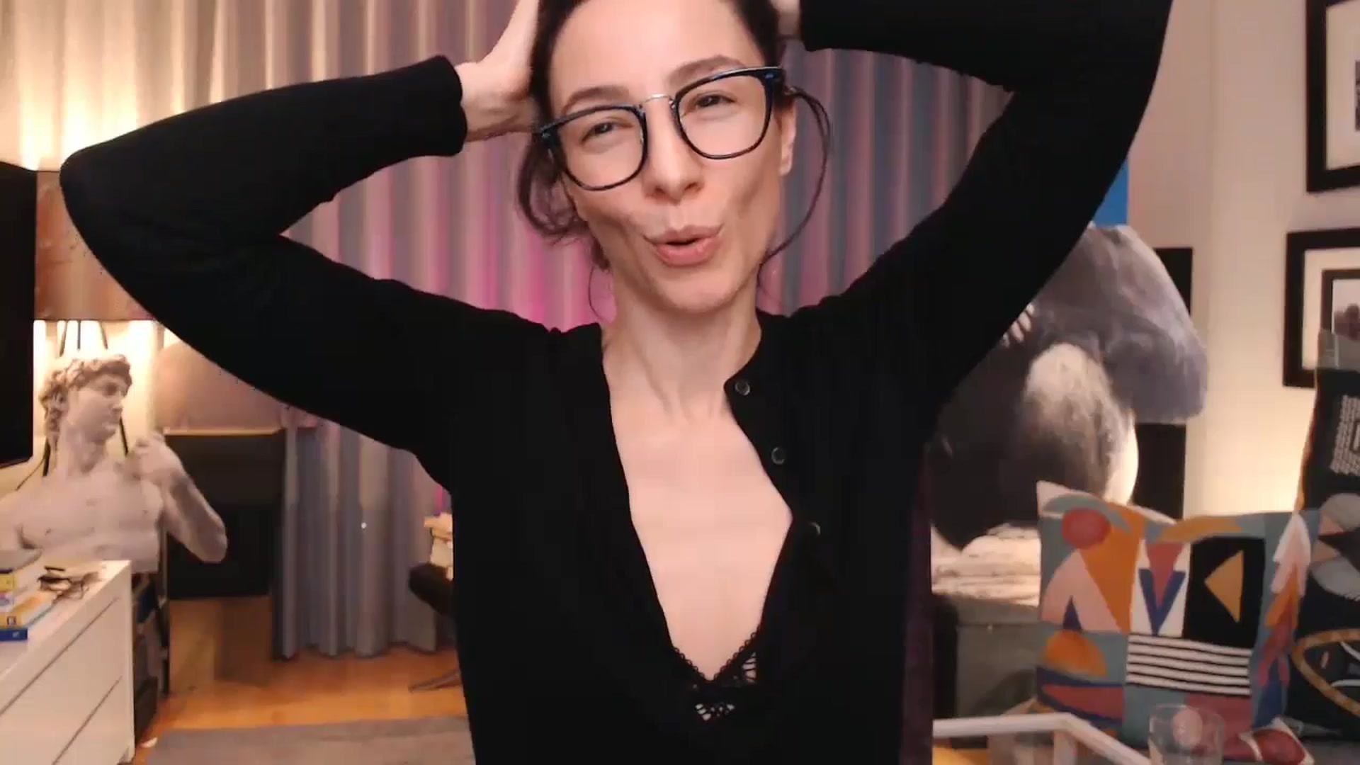 Gallery image thumbnail from Mora_Marvels's myfreecams stream on, 06/16/2024, 02:48 image 18 of 20
