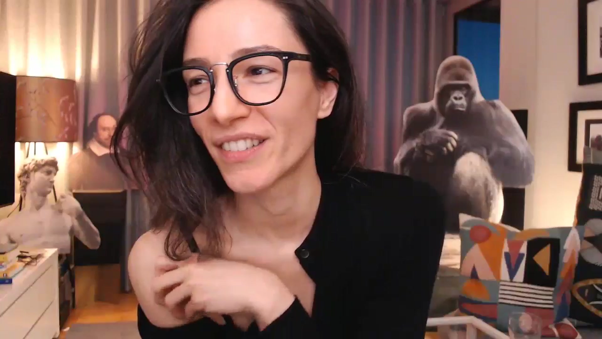 Gallery image thumbnail from Mora_Marvels's myfreecams stream on, 06/16/2024, 02:48 image 17 of 20