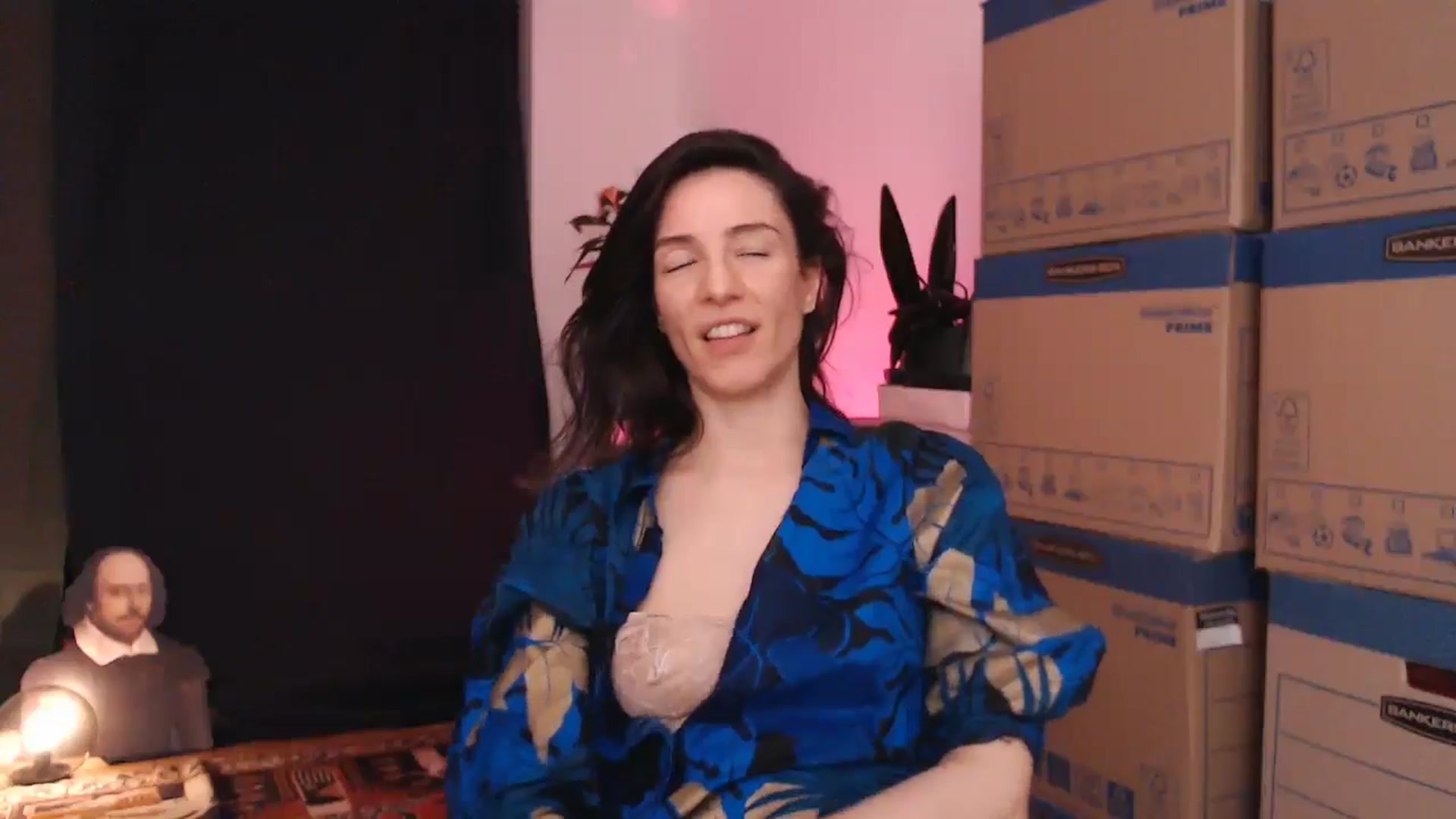 Gallery image thumbnail from Mora_Marvels's myfreecams stream on, 07/16/2024, 02:01 image 17 of 20